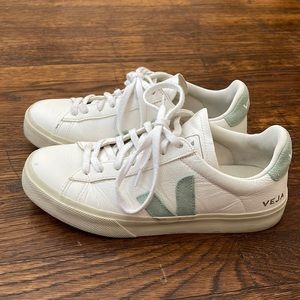 Veja Campo size 40 (US 9) Seafoam Sneakers